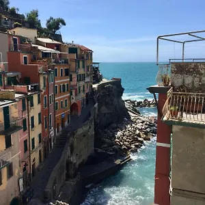 Sara Apartment, Comfort&lateral Sea View Apartamento